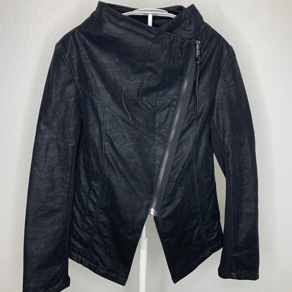NWT H&M Motorcycle Black diagonal zipper Jacket, 2